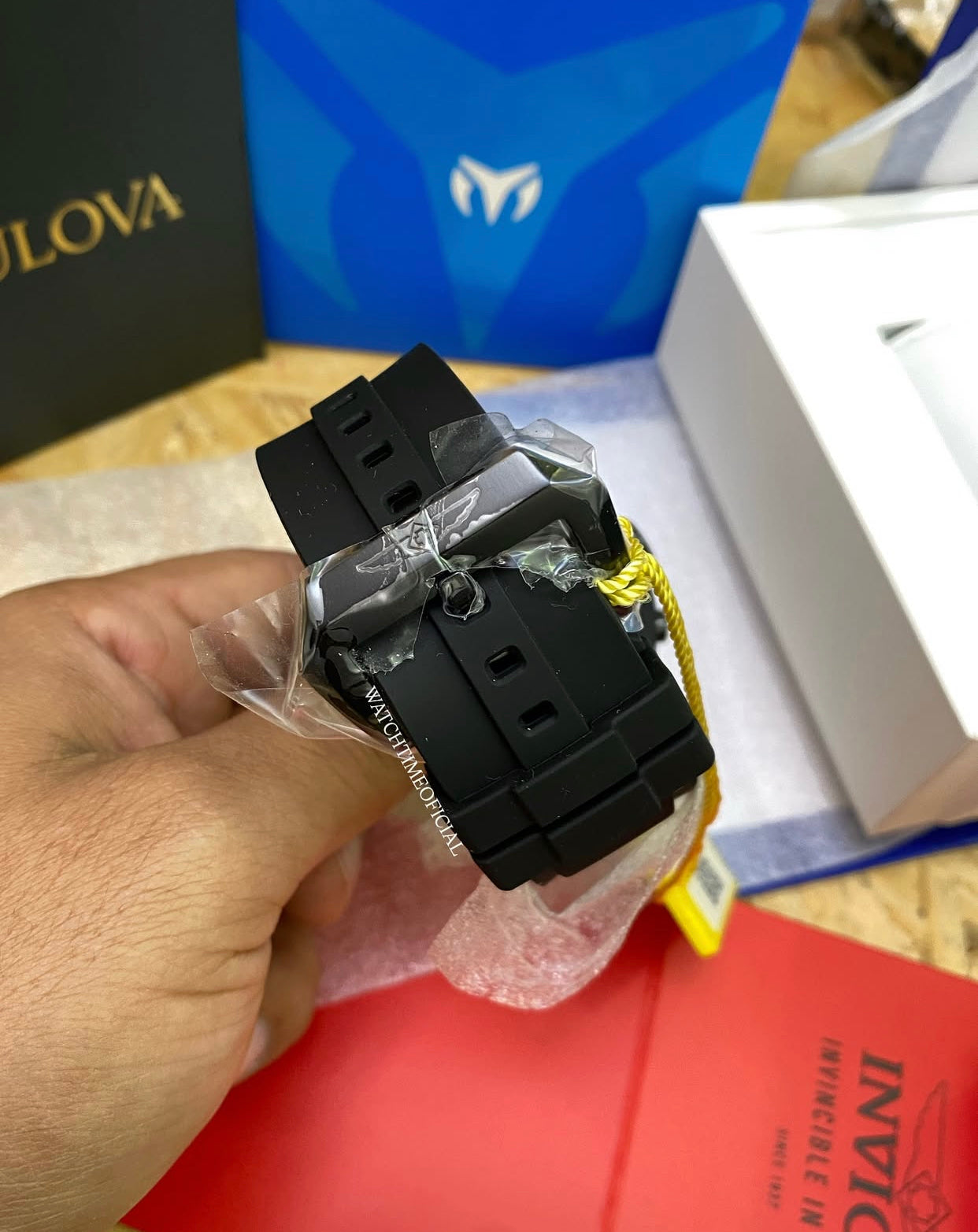 Reloj Invicta Bolt 23867