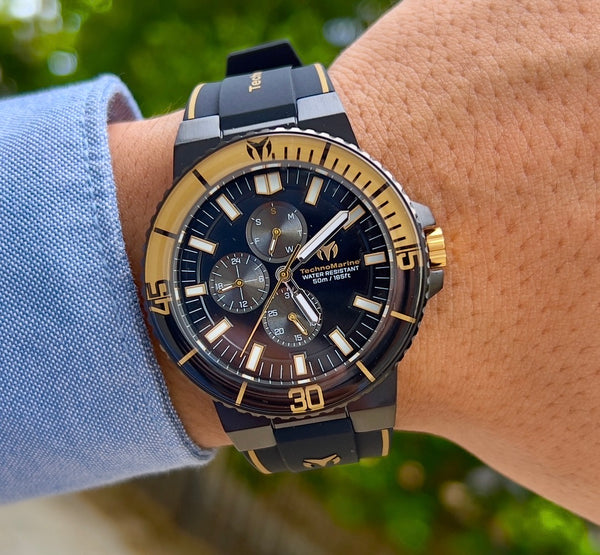 RELOJ PARA HOMBRE TECHNOMARINE RACING 43MM LEGENDS TM-525040 NEGRO DORADO