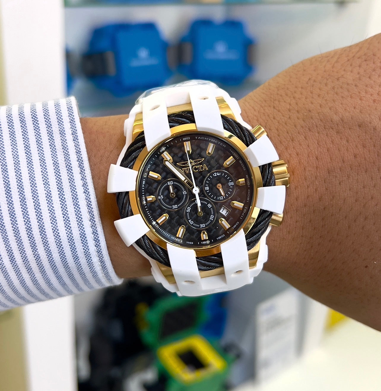 Reloj Invicta 48mm Bolt 40262