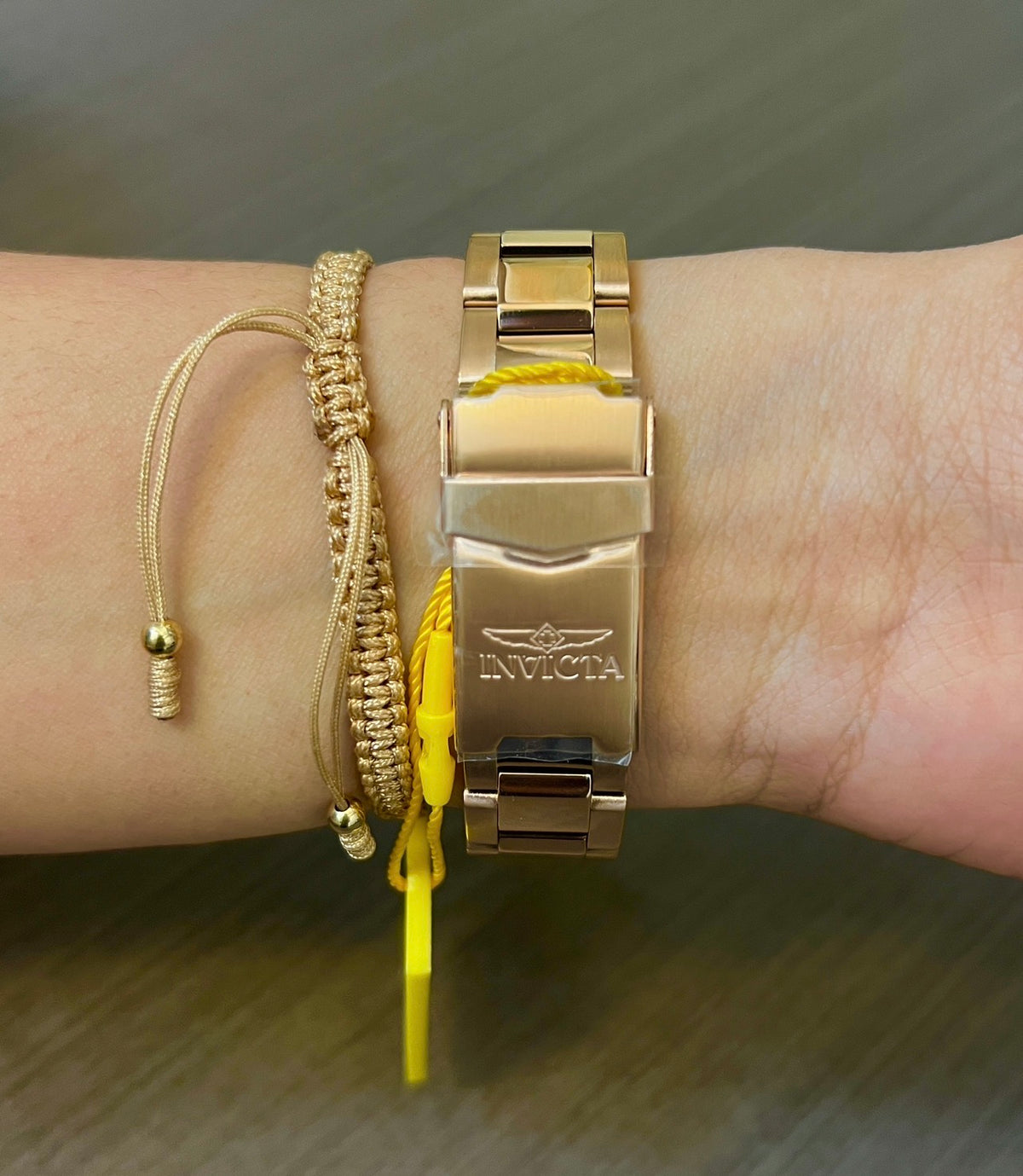 Reloj Para Mujer De 38MM Invicta 14398